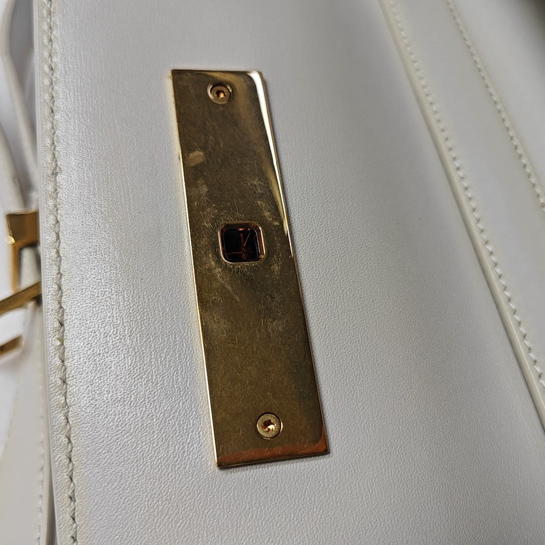 MANHATTAN Medium Calfskin White