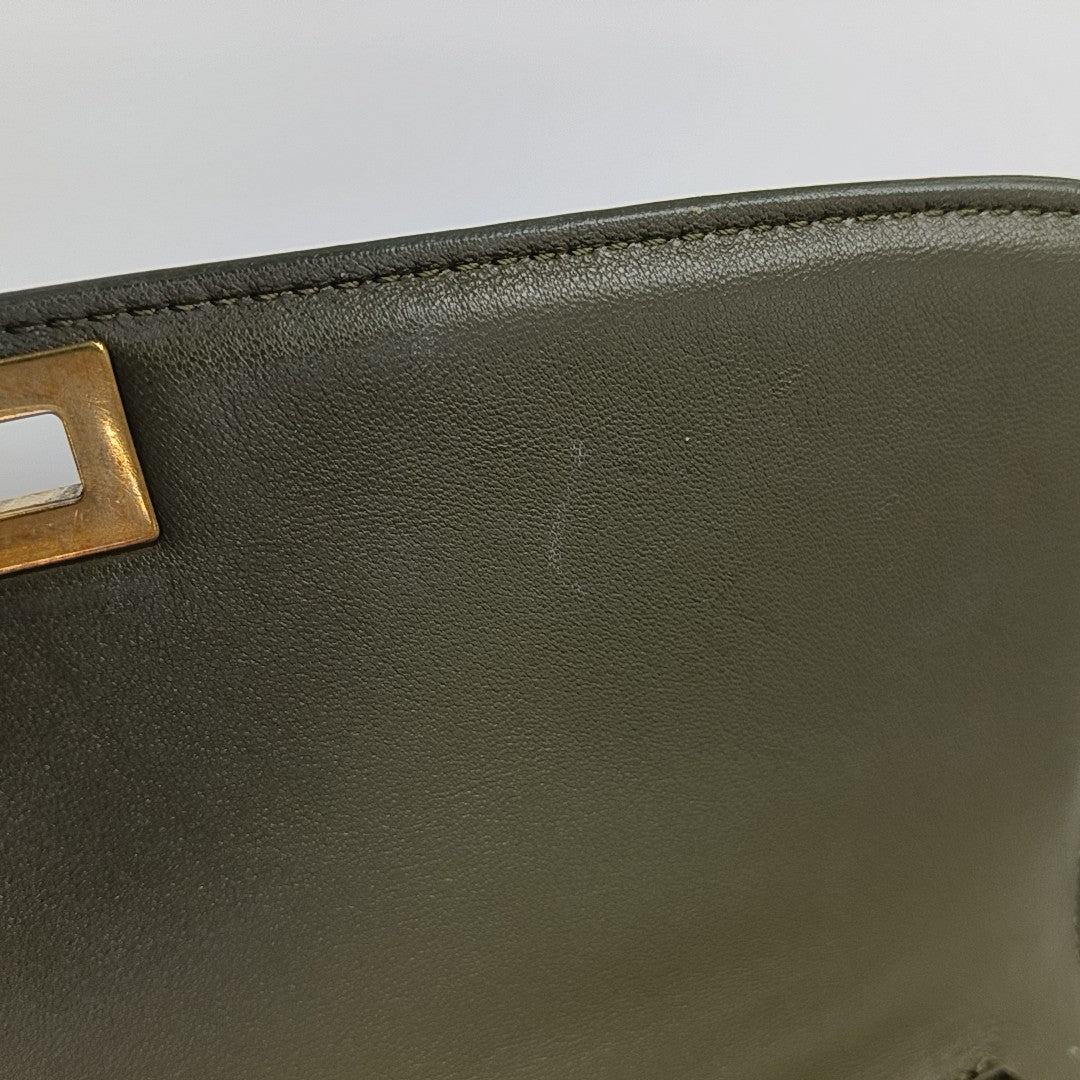 CLASSIC BOX Medium Calfskin Green
