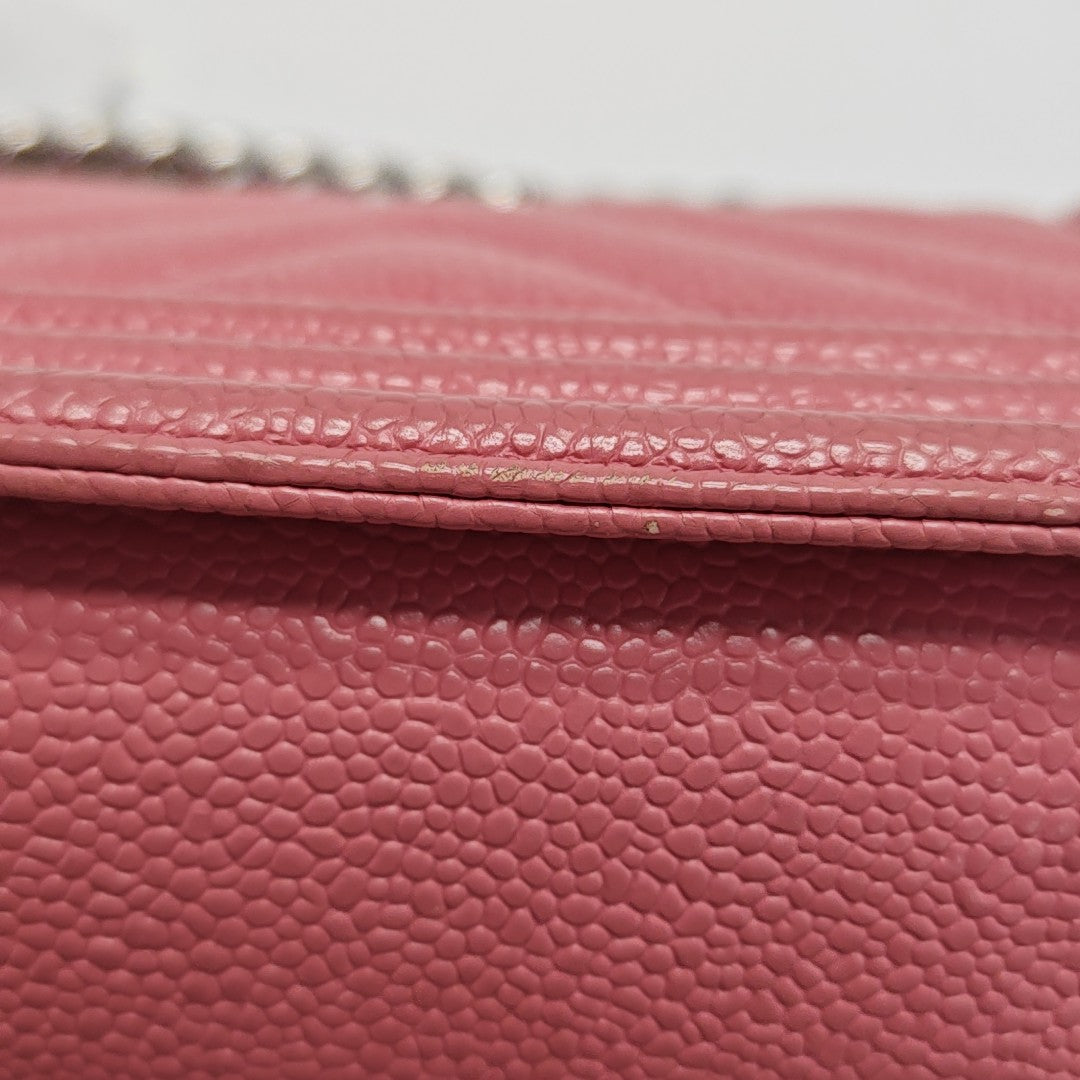 BOY CHANEL Small Chevron Grained Calfskin Pink