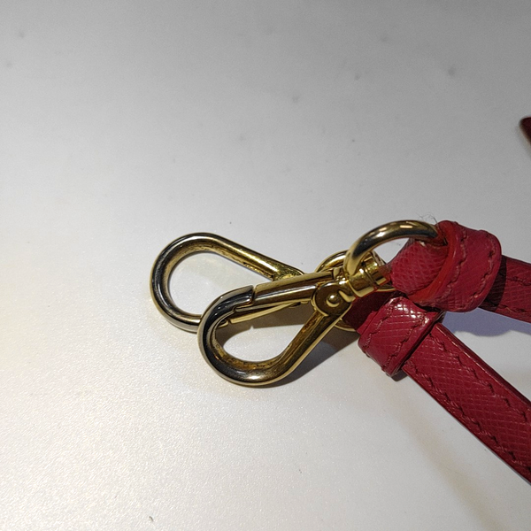 Authenticated pre-owned  Promenade Saffiano Calfskin Pink - Shoulder Bag at Looply