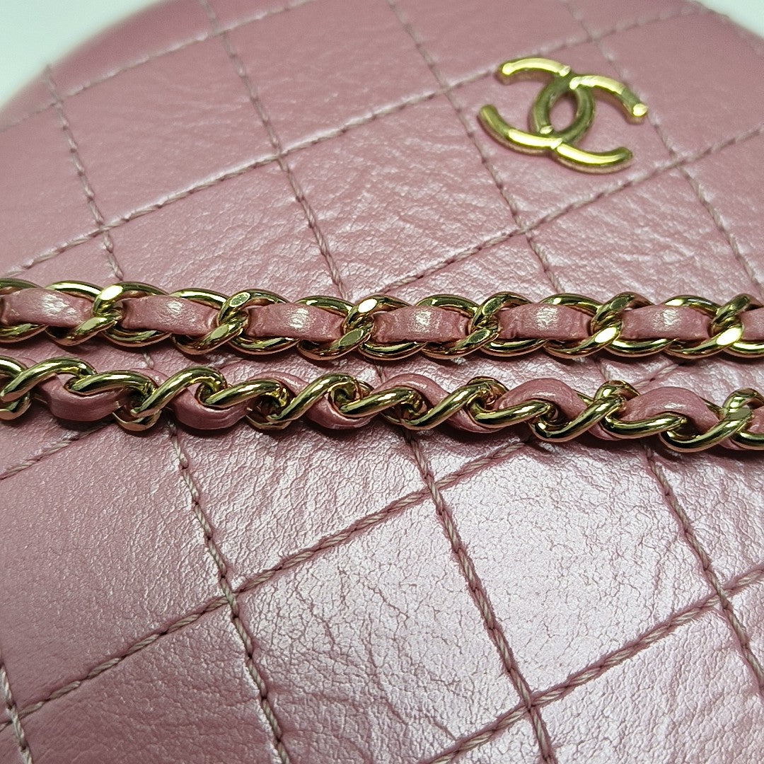 ROUND Quilted Lambskin Pink