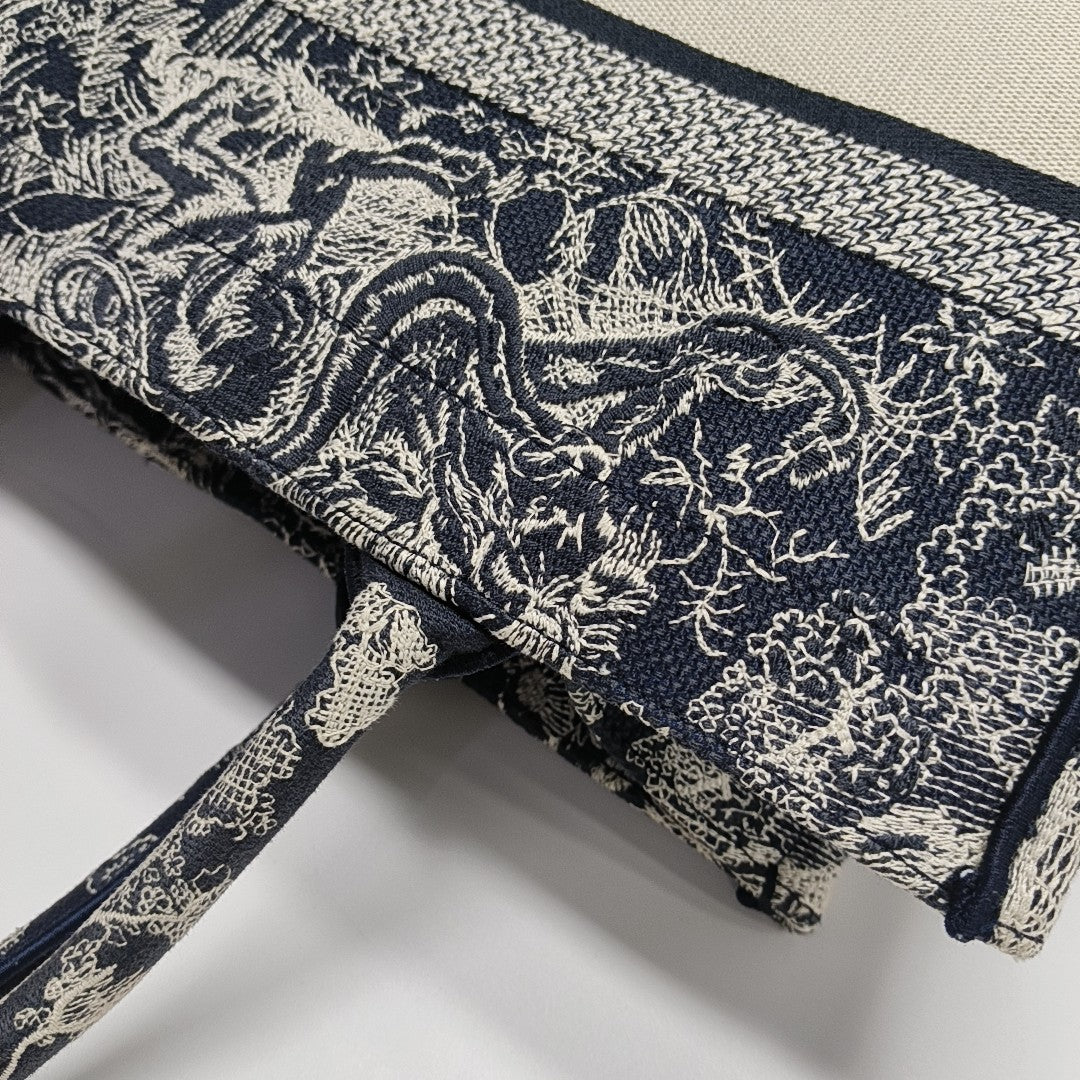 Book Tote Medium Fabric Blue