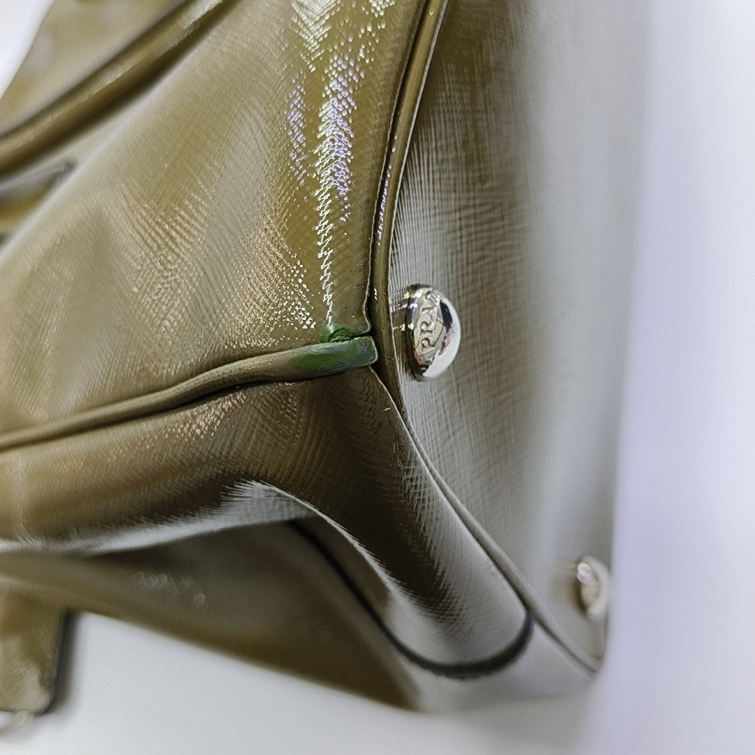 Saffiano Calfskin Tote Bag Large Green