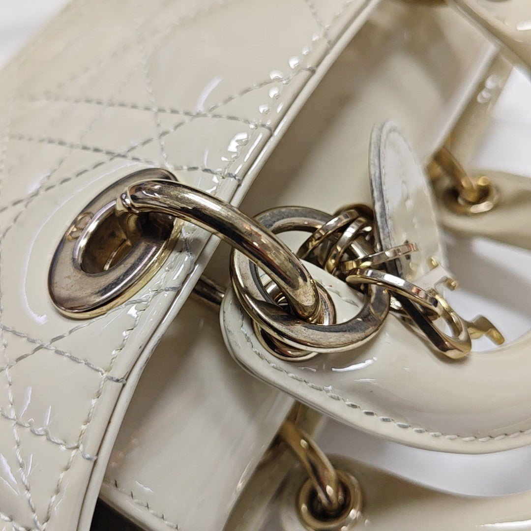 Lady D-Joy Super Mini Cannage Patent Leather White