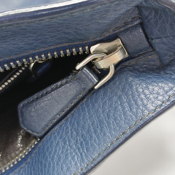 Vela Messenger Bag Calfskin Blue