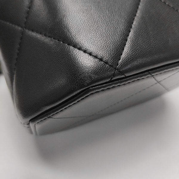 VANITY CASE Small Quilted Lambskin Black
