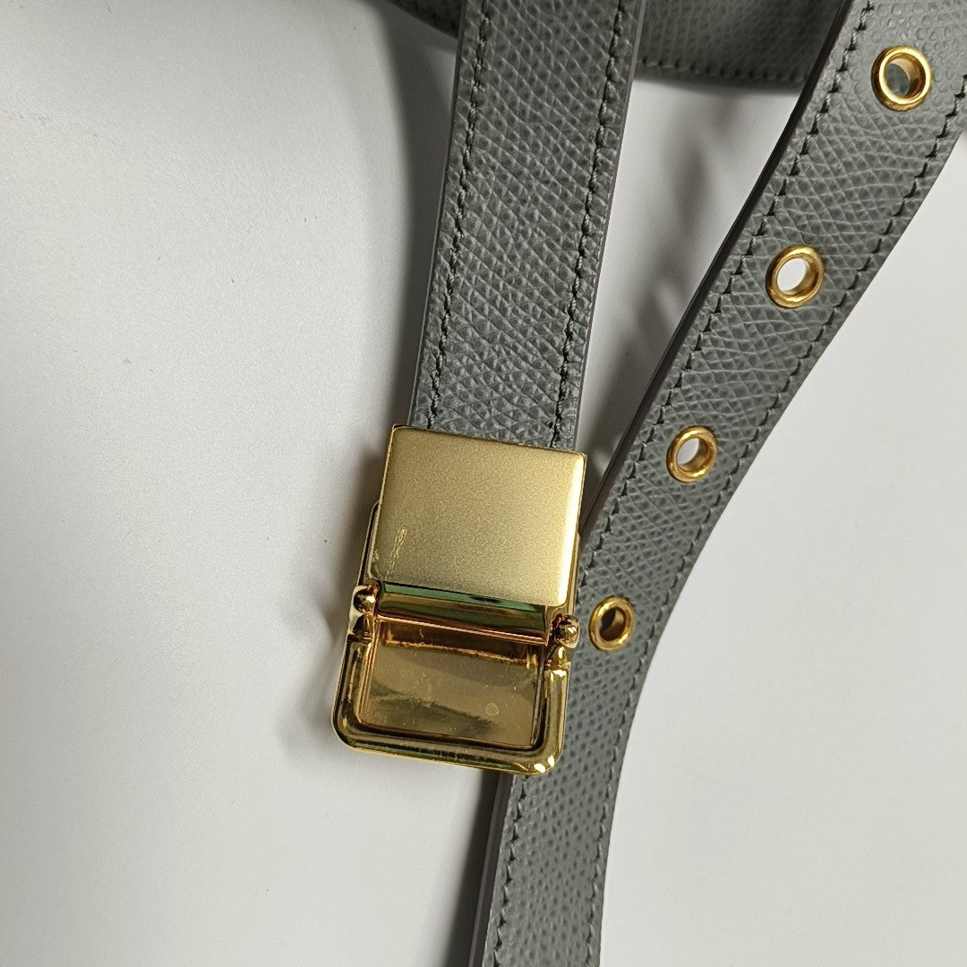 30 Montaigne Calfskin Gray