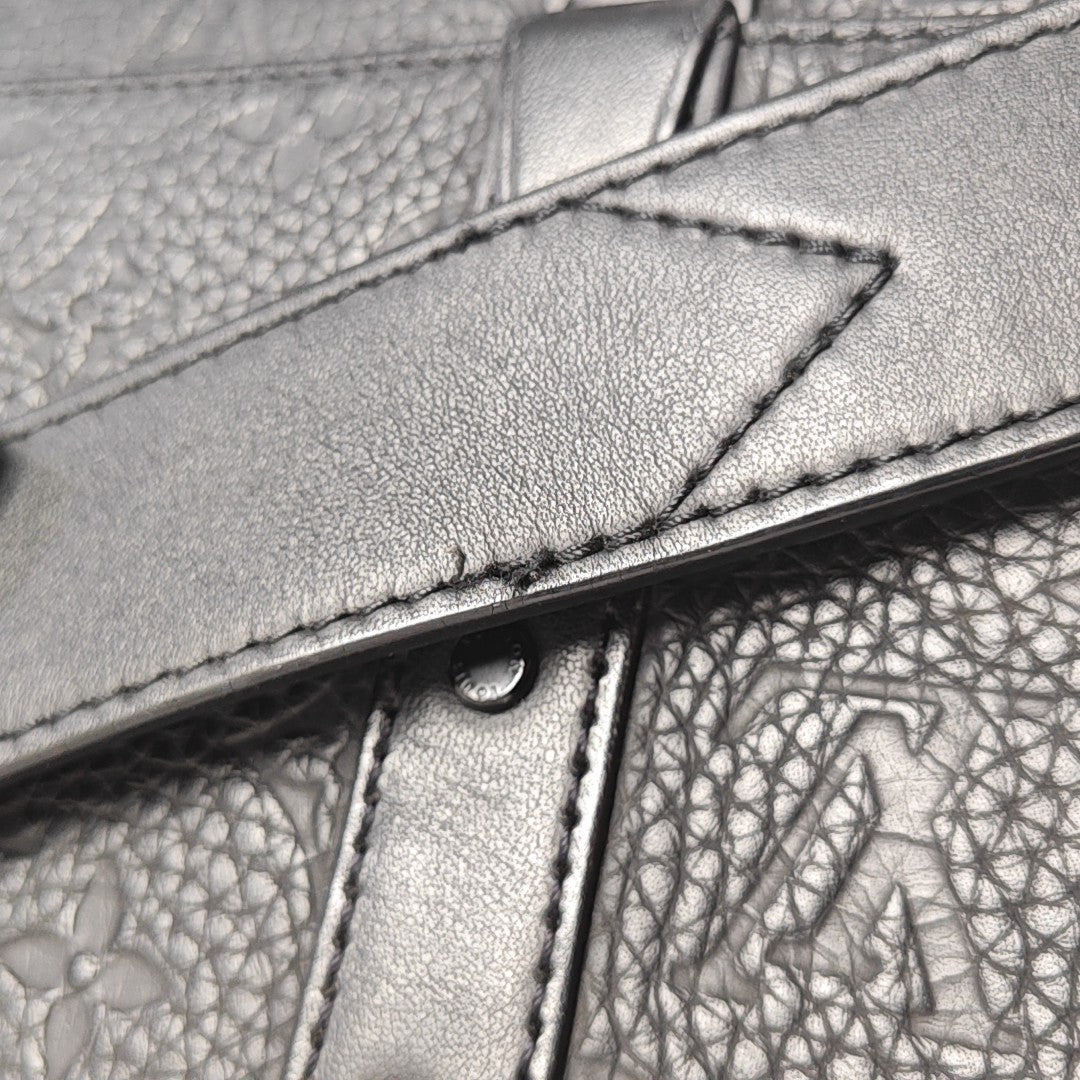 TRUNK PM Calfskin Black