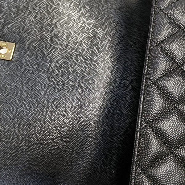 COCO HANDLE Medium Quilted Grained Calfskin Black