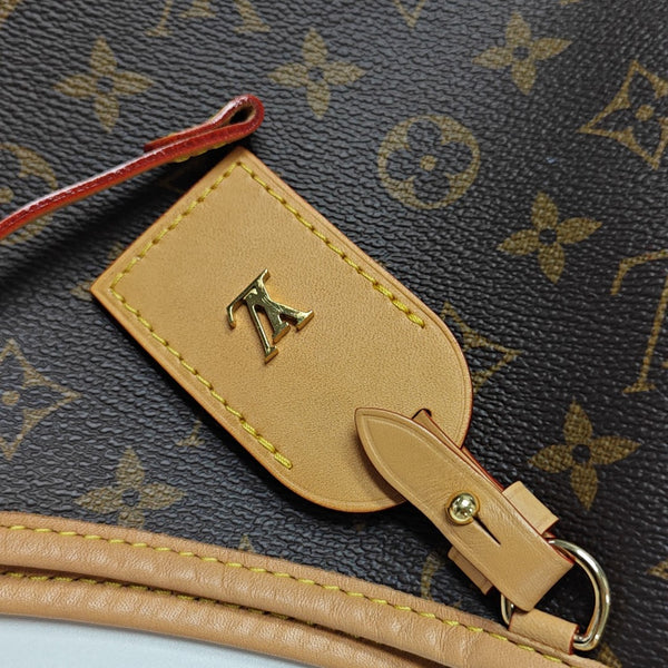 CARRYALL MM Monogram Coated Canvas Brown