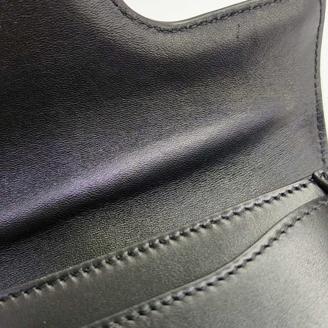 16 Small Calfskin Black
