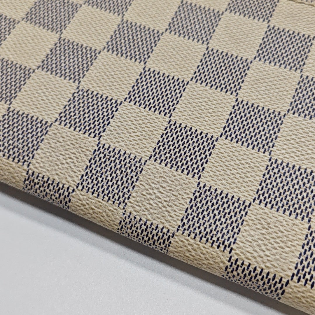 ZIPPY Damier Azur Coated Canvas White Wallet