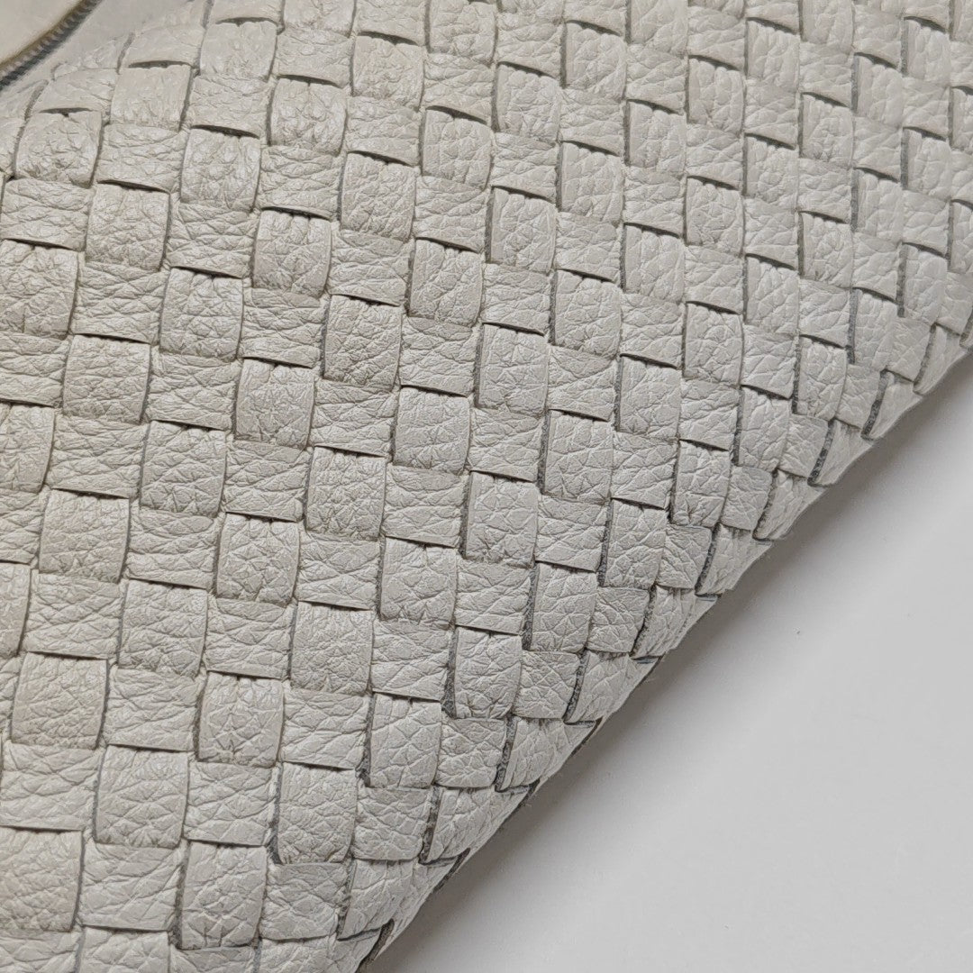 Classic Pillow Calfskin White