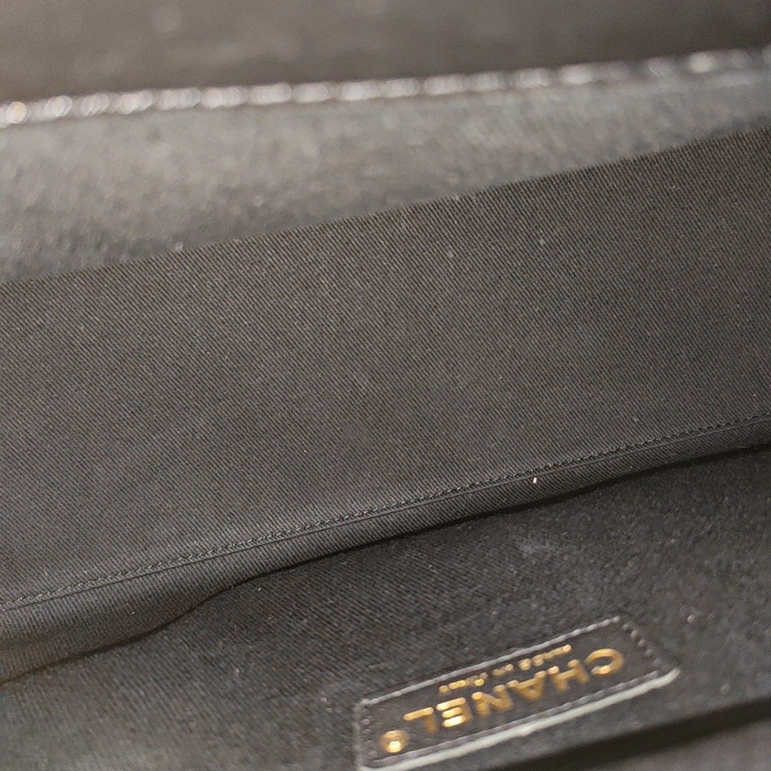 Quilted Calfskin Shoulder Bag Black