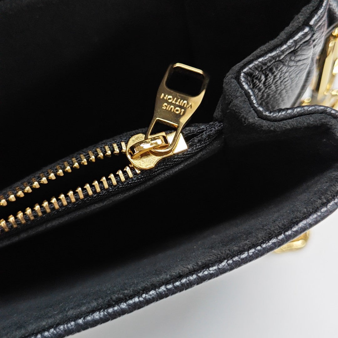 MÉTIS EAST WEST Monogram Calfskin Black