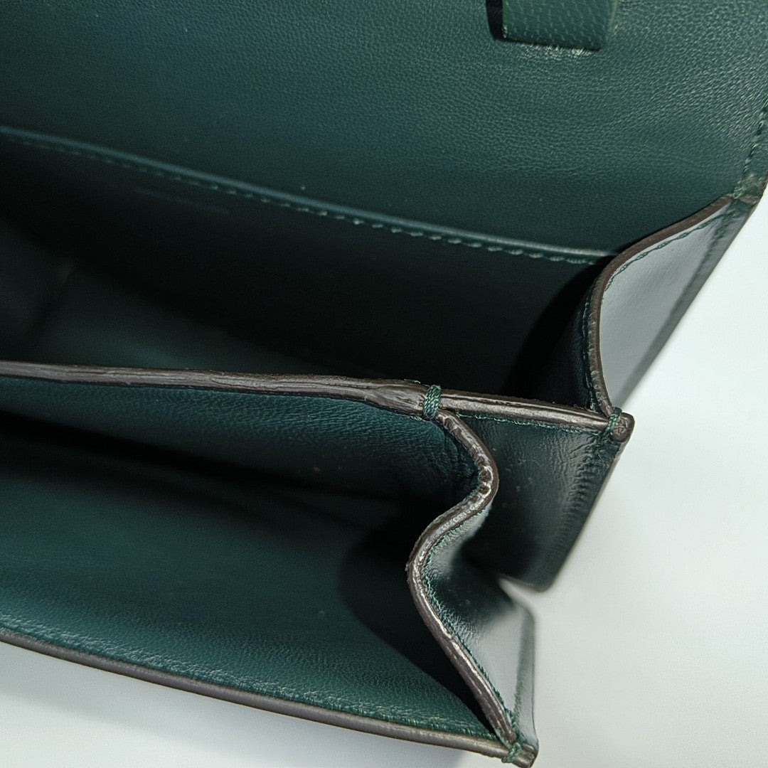 CLASSIC BOX Small Calfskin Green