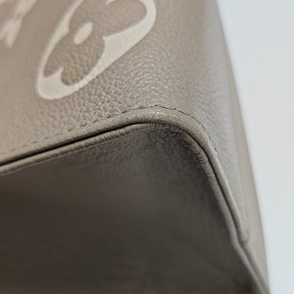 ONTHEGO MM Monogram Calfskin Gray