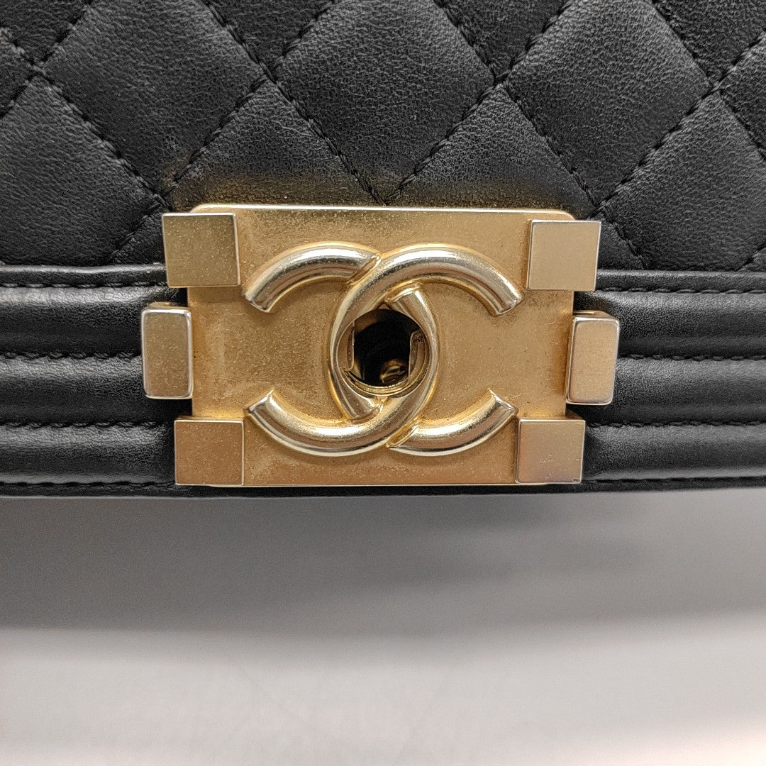 BOY CHANEL Small Quilted Calfskin Black