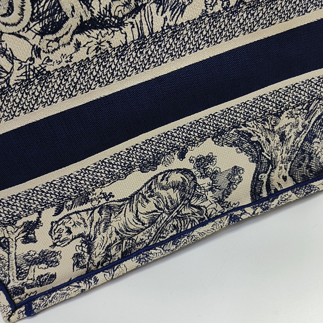 Book Tote Medium Canvas Blue