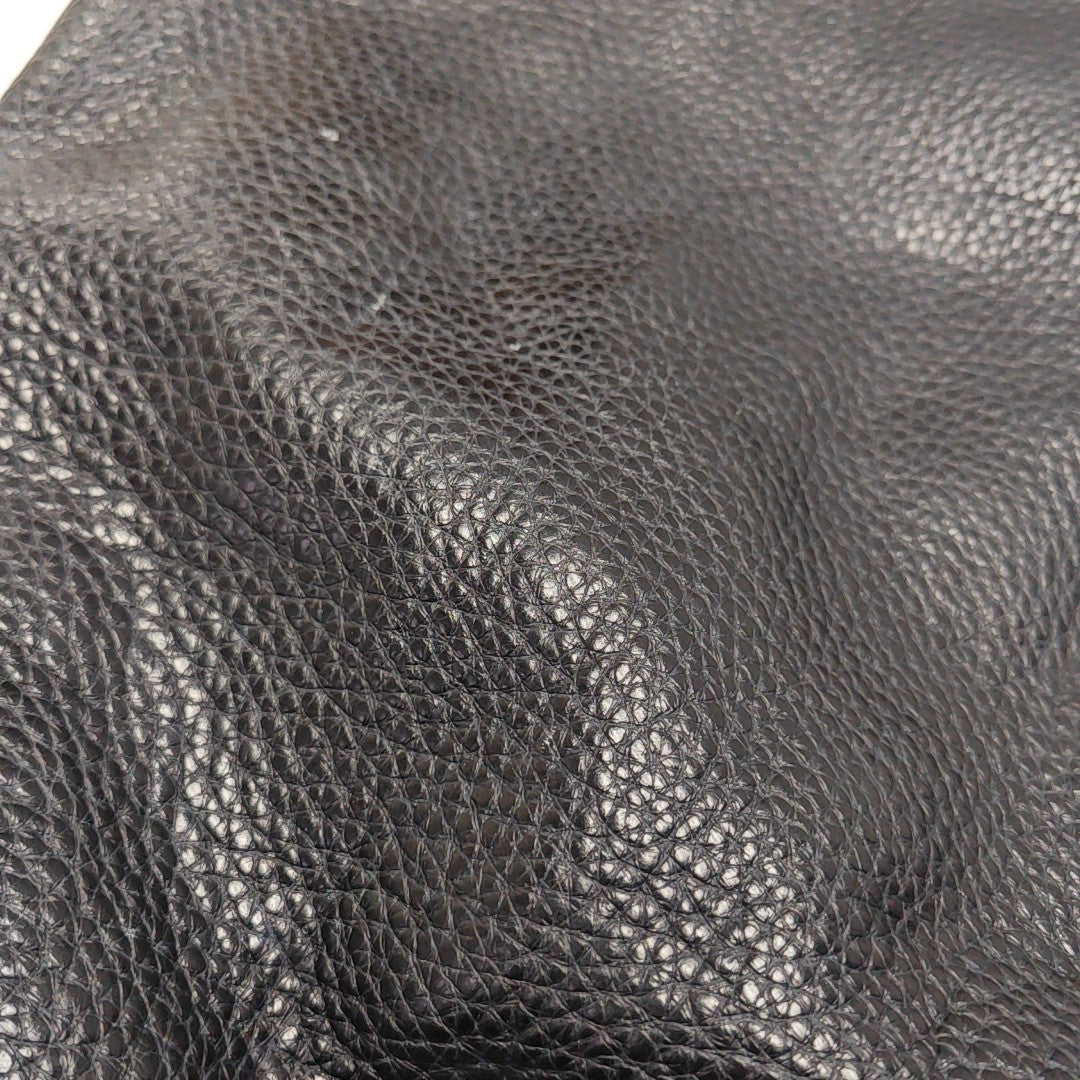 Calfskin Medium Black
