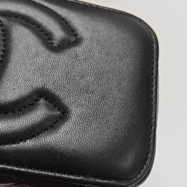 VANITY CASE Small Quilted Lambskin Black