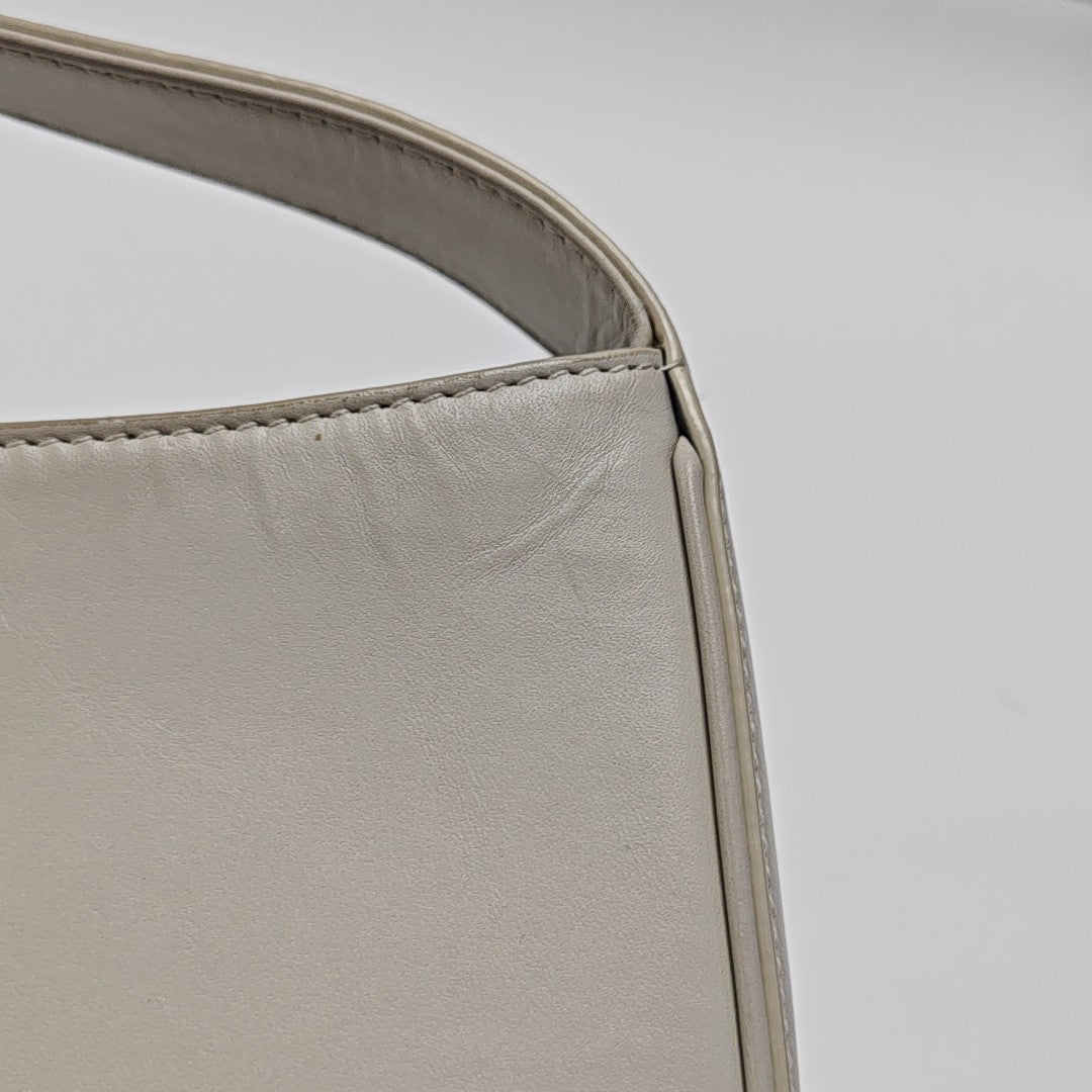 LE 5 À 7 Small Calfskin White