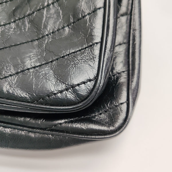 NIKI Medium Chevron Calfskin Black
