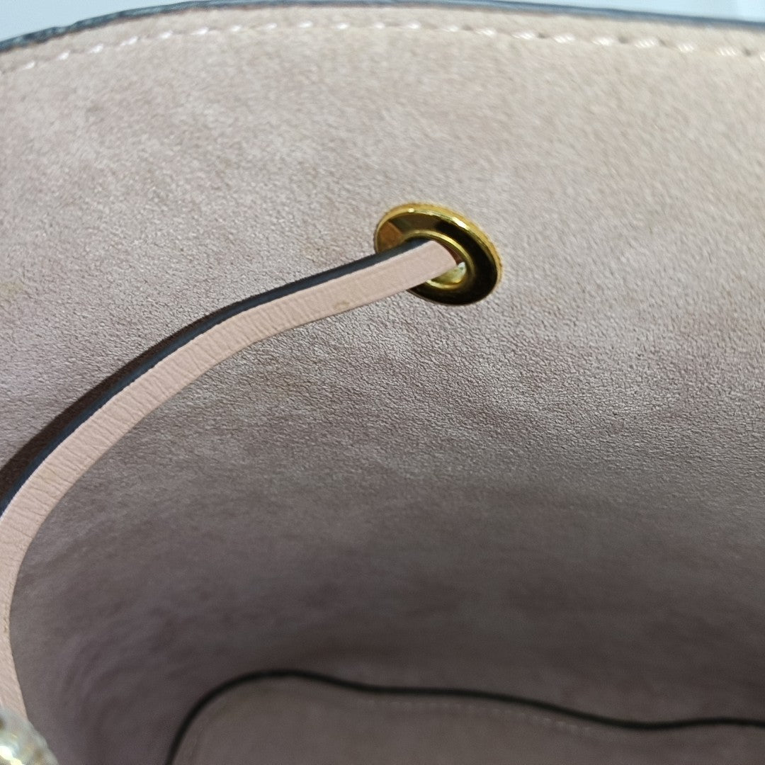 NÉONOÉ MM Monogram Coated Canvas Brown