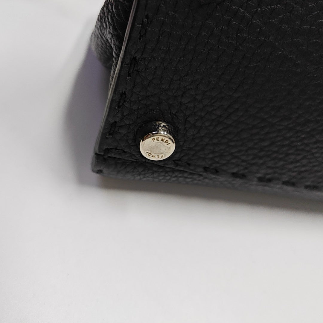 Peekaboo Medium Calfskin Black