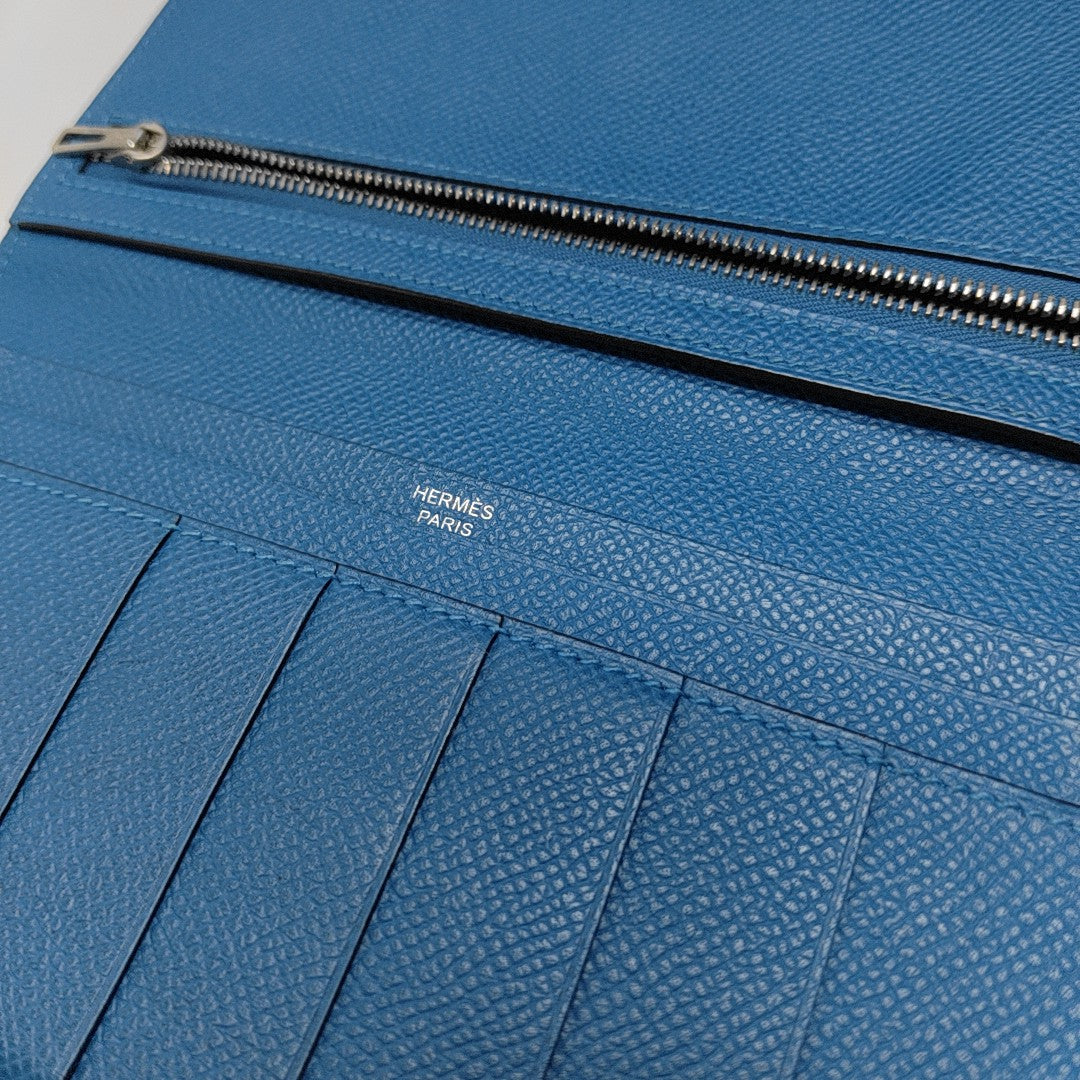 Bearn Medium Epsom Blue Wallet