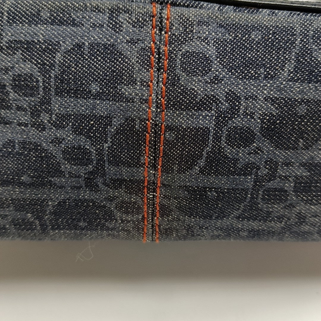 Oblique Canvas Blue
