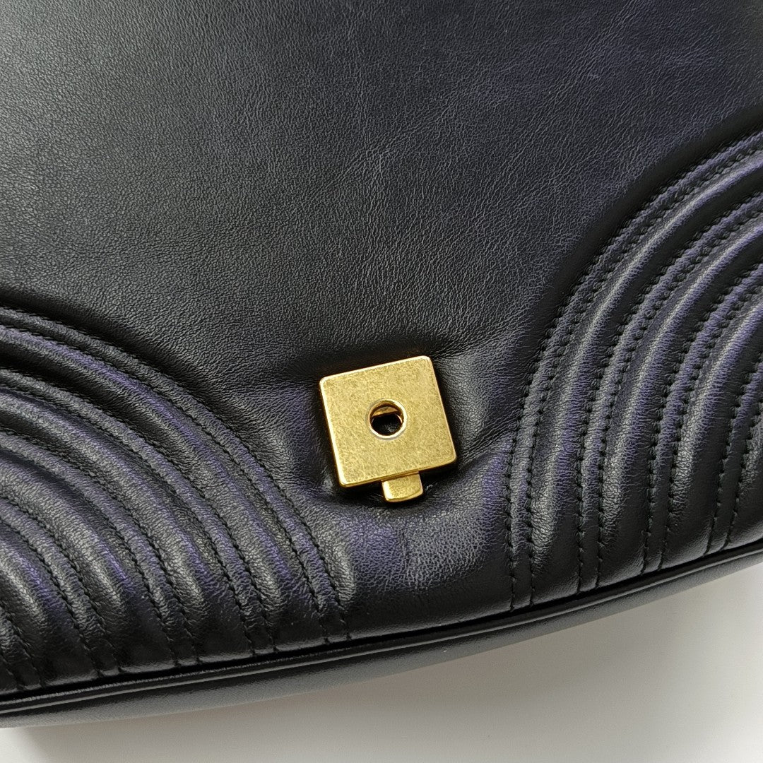 GG Marmont Medium Quilted Calfskin Black