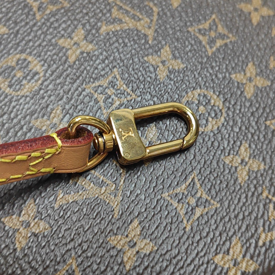BOITE CHAPEAU PM Monogram Coated Canvas Brown