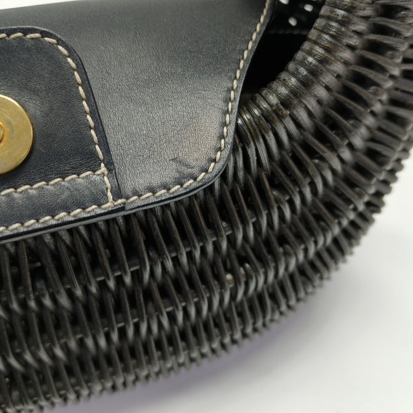 Straw Black