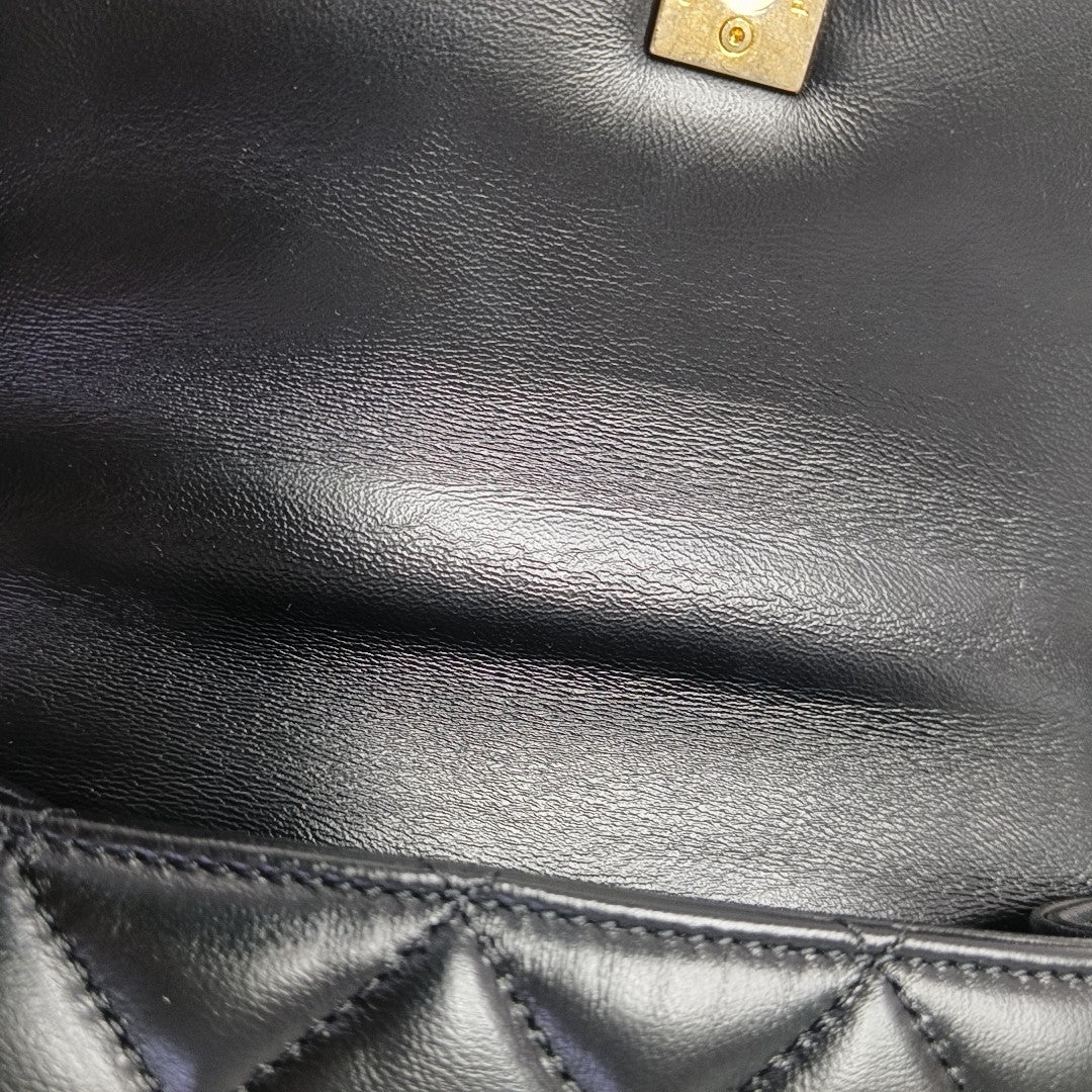 Quilted Lambskin Shoulder Bag Black
