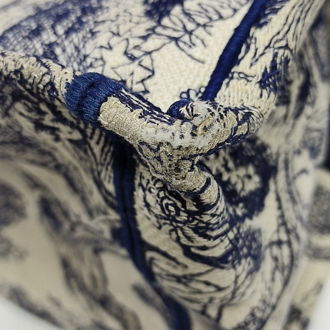 Book Tote Medium Canvas Blue