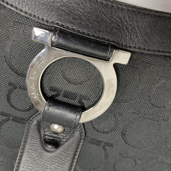 Canvas Black