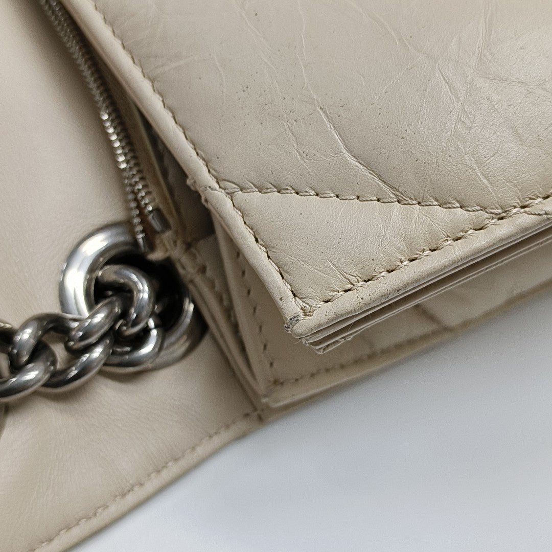 Crush Medium Quilted Calfskin Beige