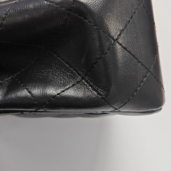CLASSIC FLAP Mini Quilted Lambskin Black