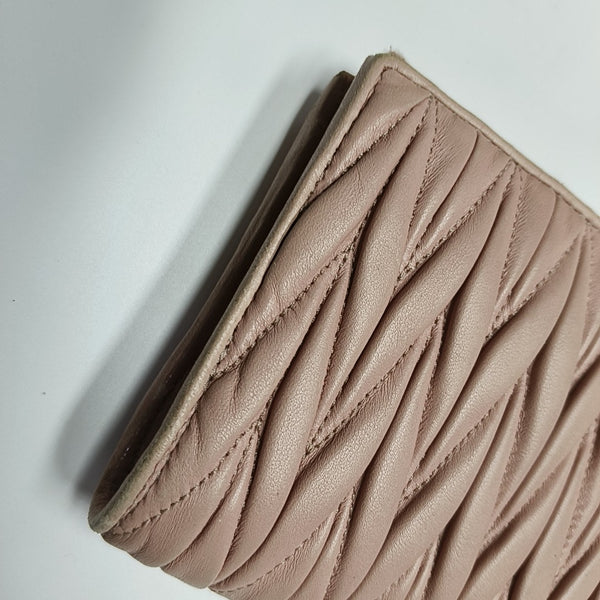 Quilted Lambskin Wallet Pink