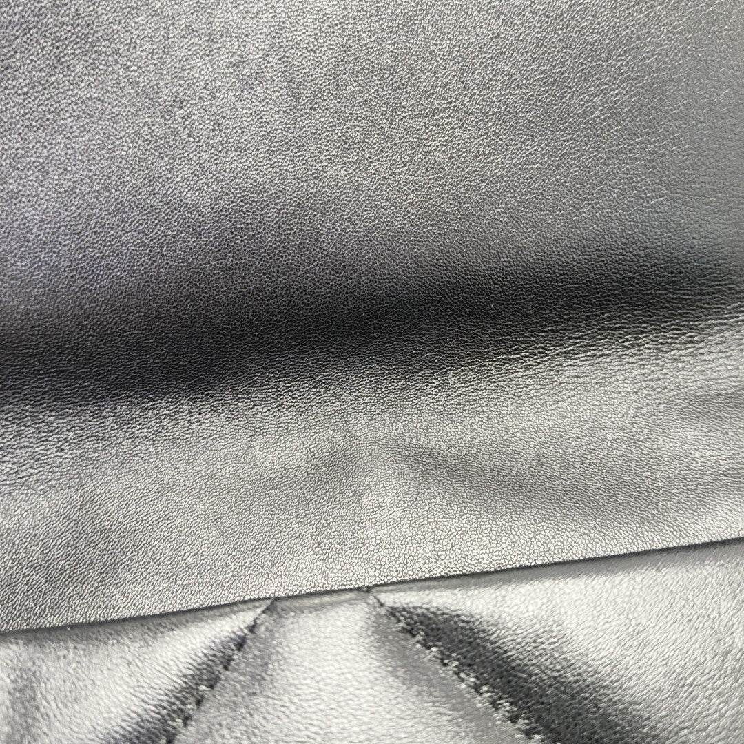 CHANEL 19 Large Quilted Lambskin Black