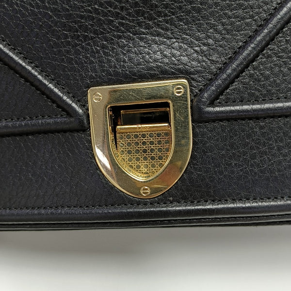 Diorama Medium Cannage Calfskin Black
