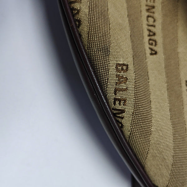 Souvenirs Canvas Brown