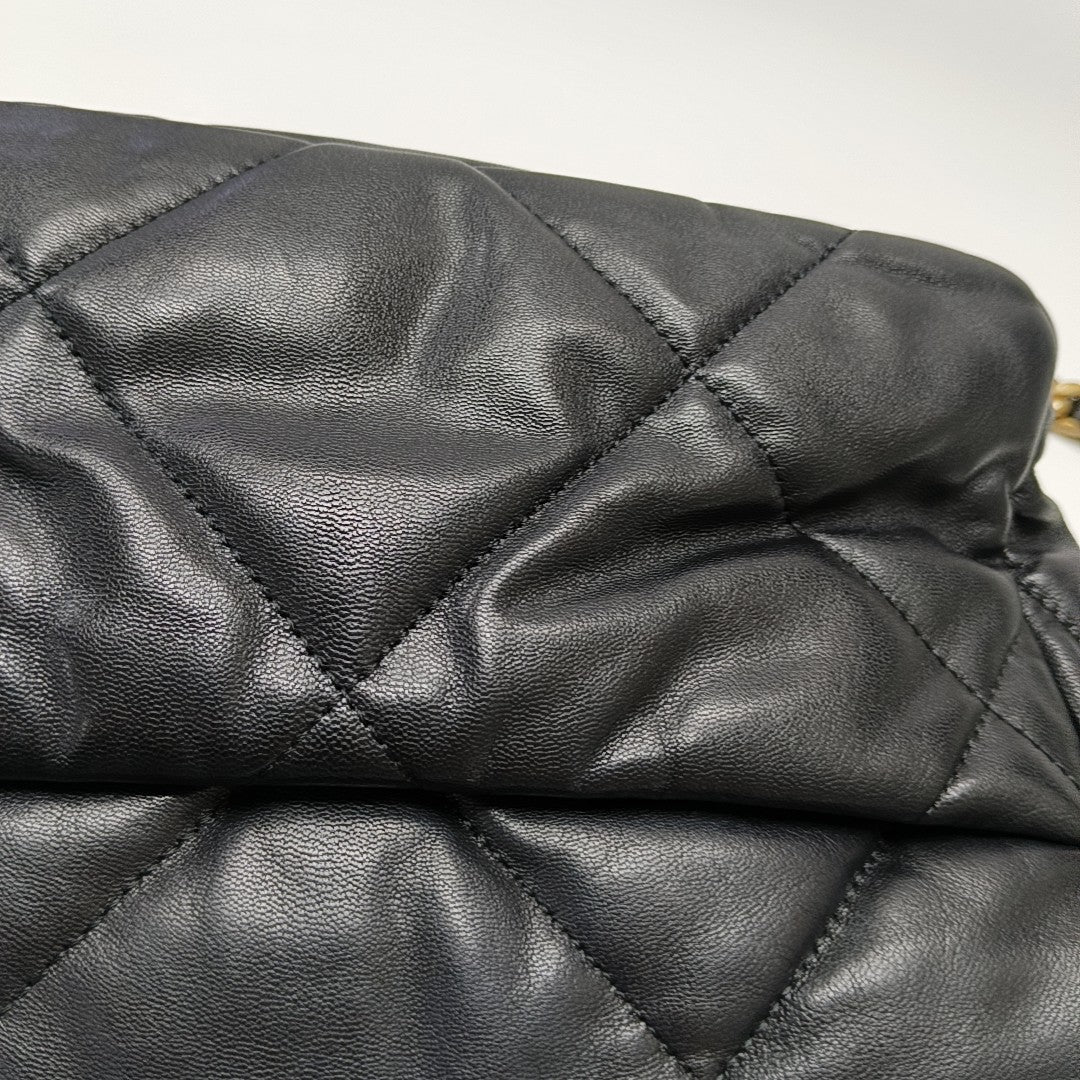 CHANEL 19 Quilted Lambskin Black