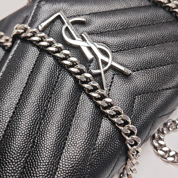 MONOGRAM Medium Chevron Calfskin Black