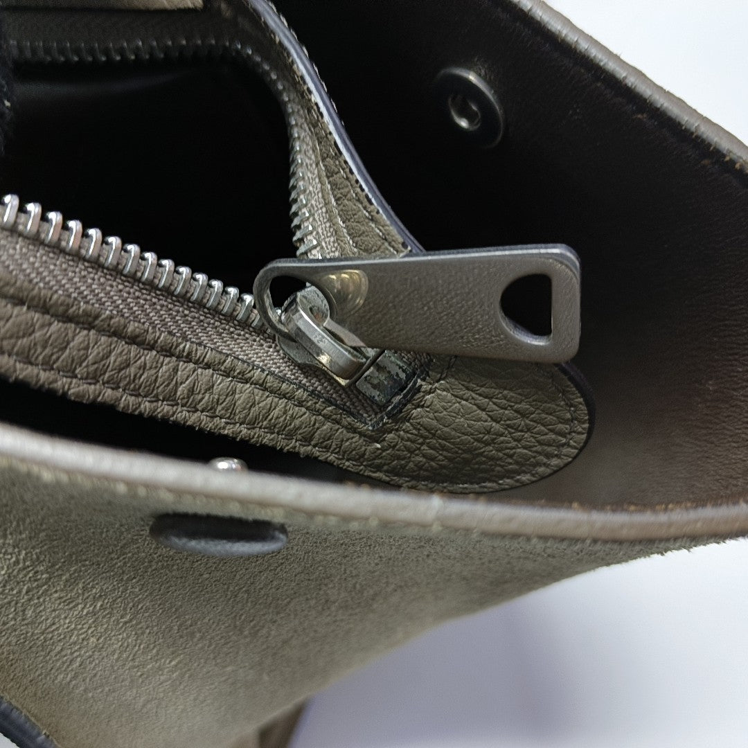 TRAPEZE Small Calfskin Gray