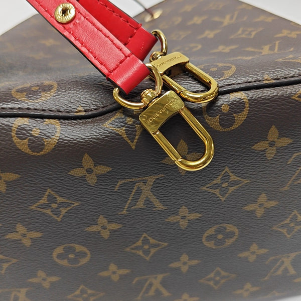 NÉONOÉ MM Monogram Coated Canvas Brown