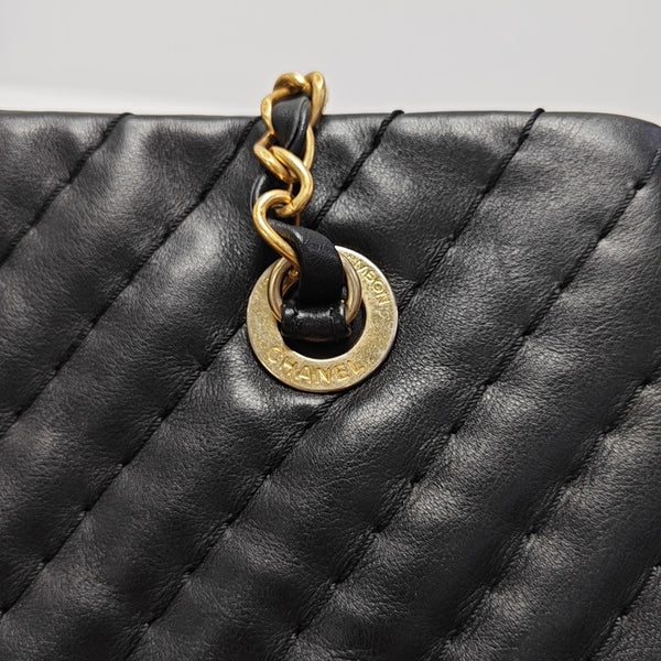 Chevron Calfskin Black