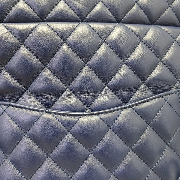 URBAN SPIRIT Large Quilted Lambskin Blue