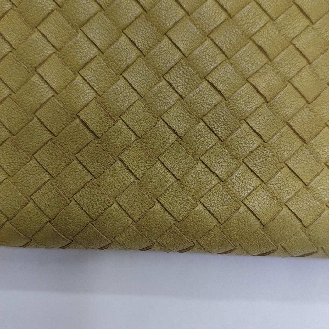 Calfskin Clutch Green